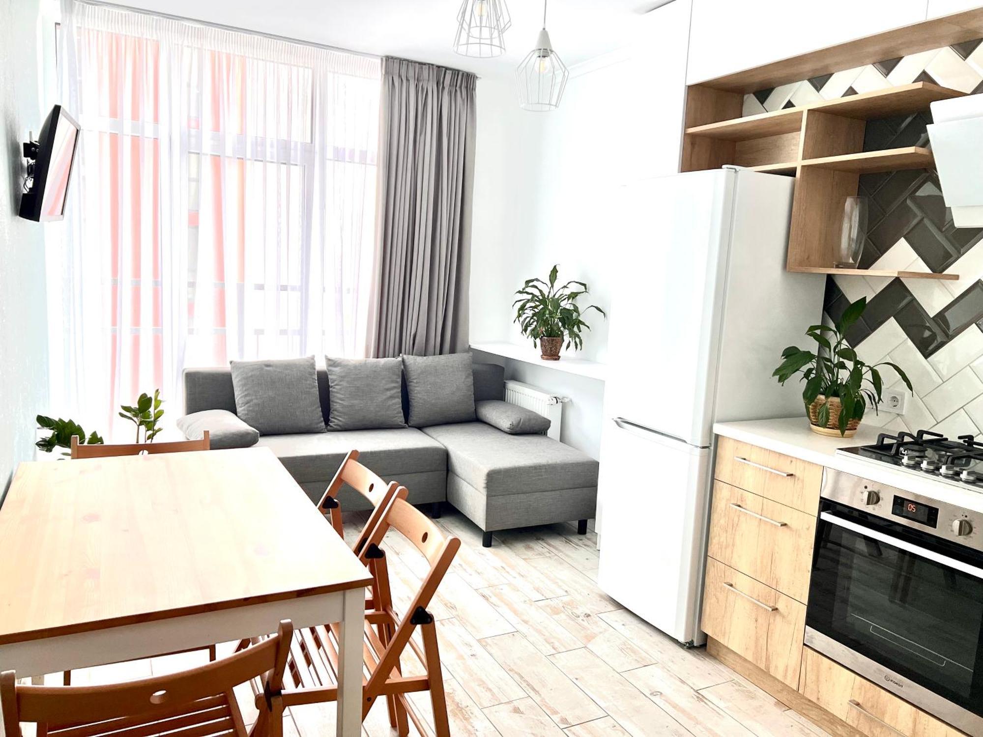 Osapart Beautiful Apartment In A Complex Semycvit Lviv Luaran gambar